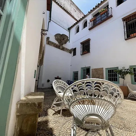 Palacete Del Aguila 公寓